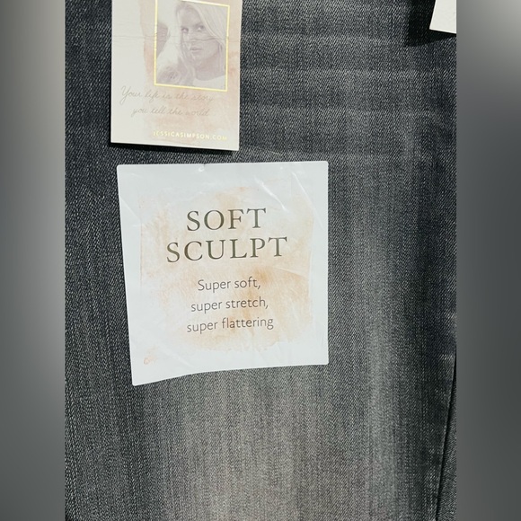 JESSICA SIMPSON Kiss Me Super Skinny Gray Floral Stretch Jean. NWT. RETAIL 99 - Picture 6 of 12